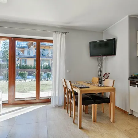 Magnolia Centrum Taras *