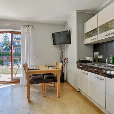 Magnolia Centrum Taras *