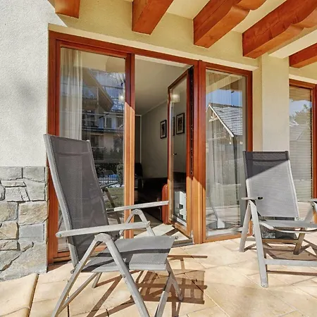 Magnolia Centrum Taras * زاكوباني